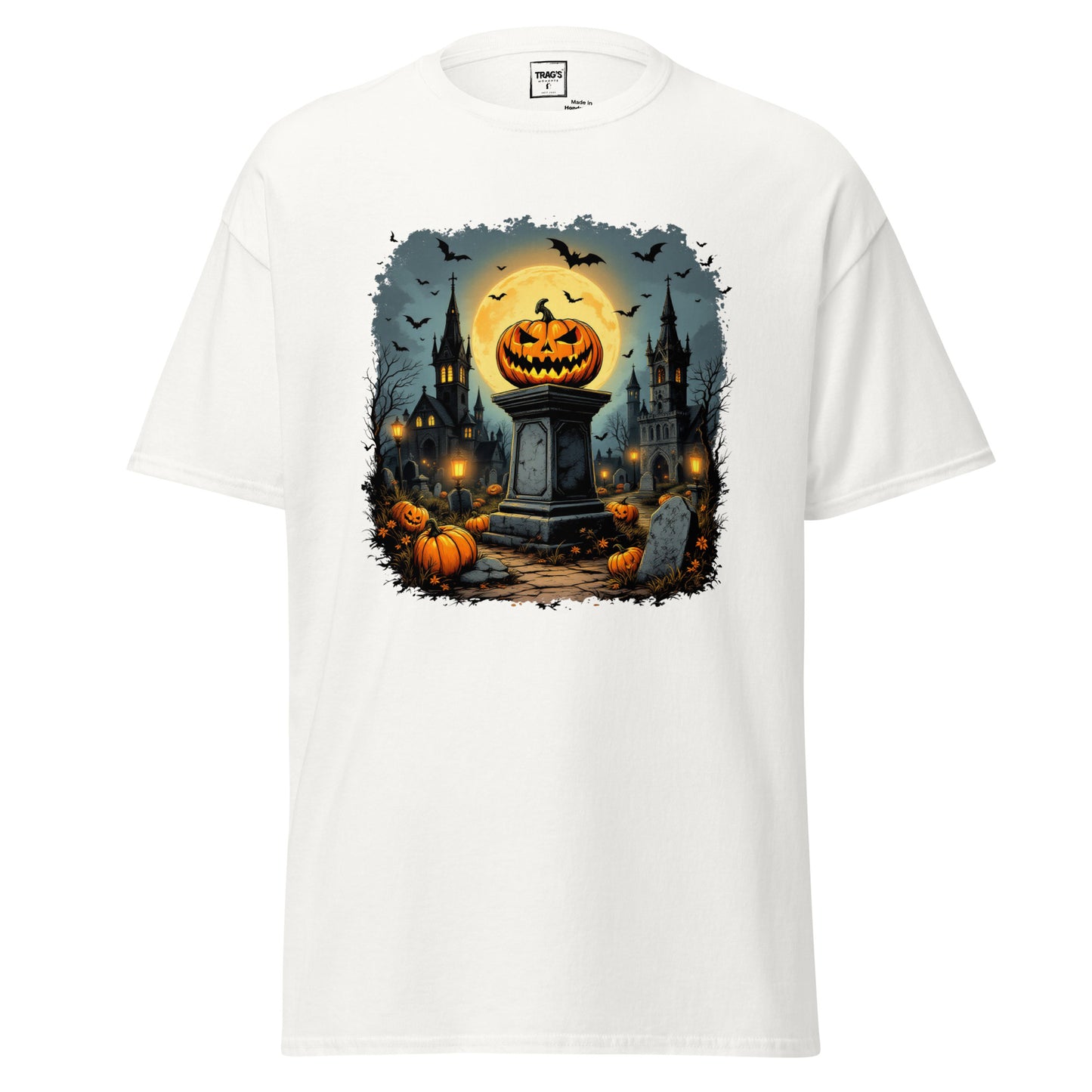 Halloween T-Shirt mit Motiv Kürbis-Altar, Schlosskulisse und Fledermäusen
