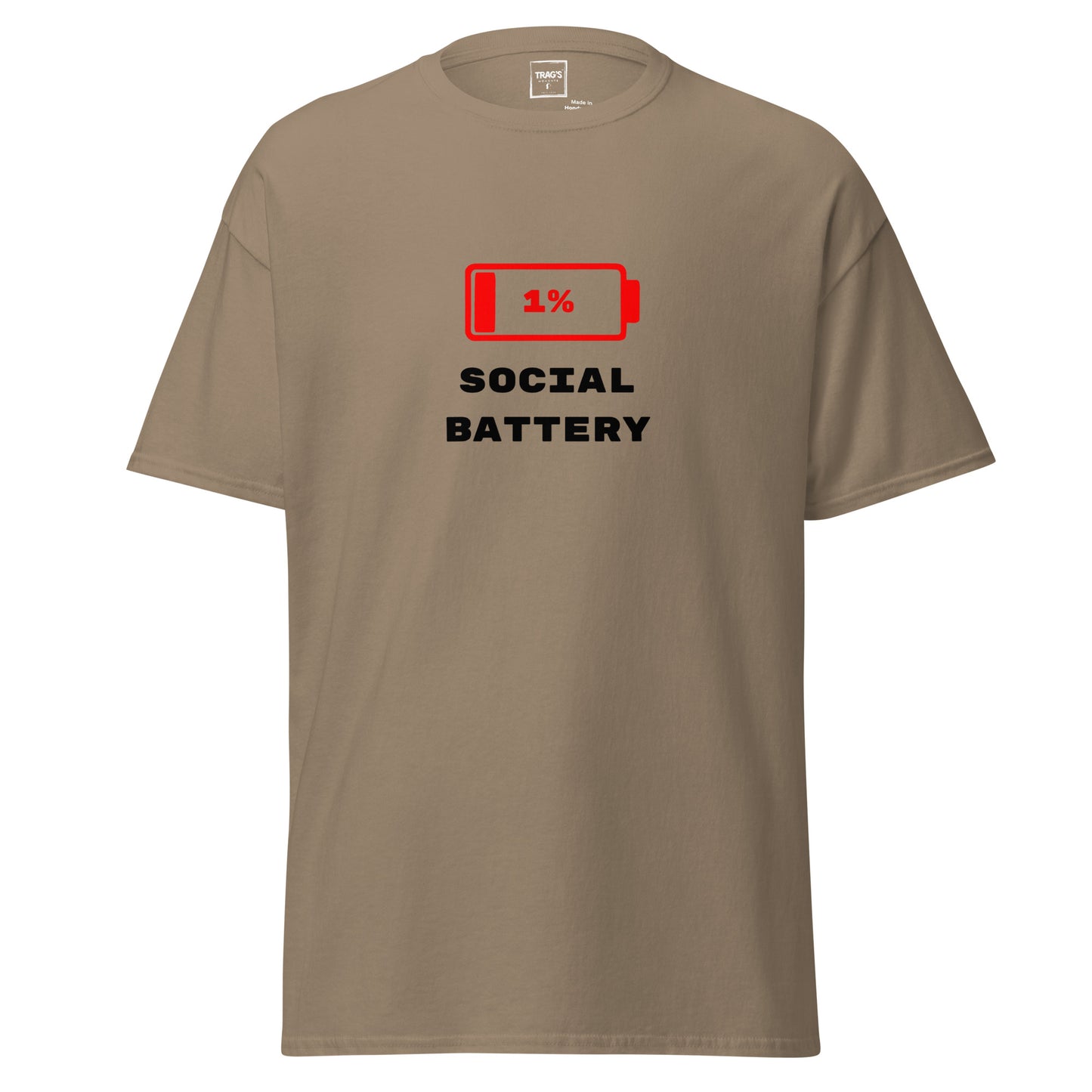 T-Shirt mit Spruch „1 % Social Battery“ – Classic Standard, rotes Batterie-Symbol