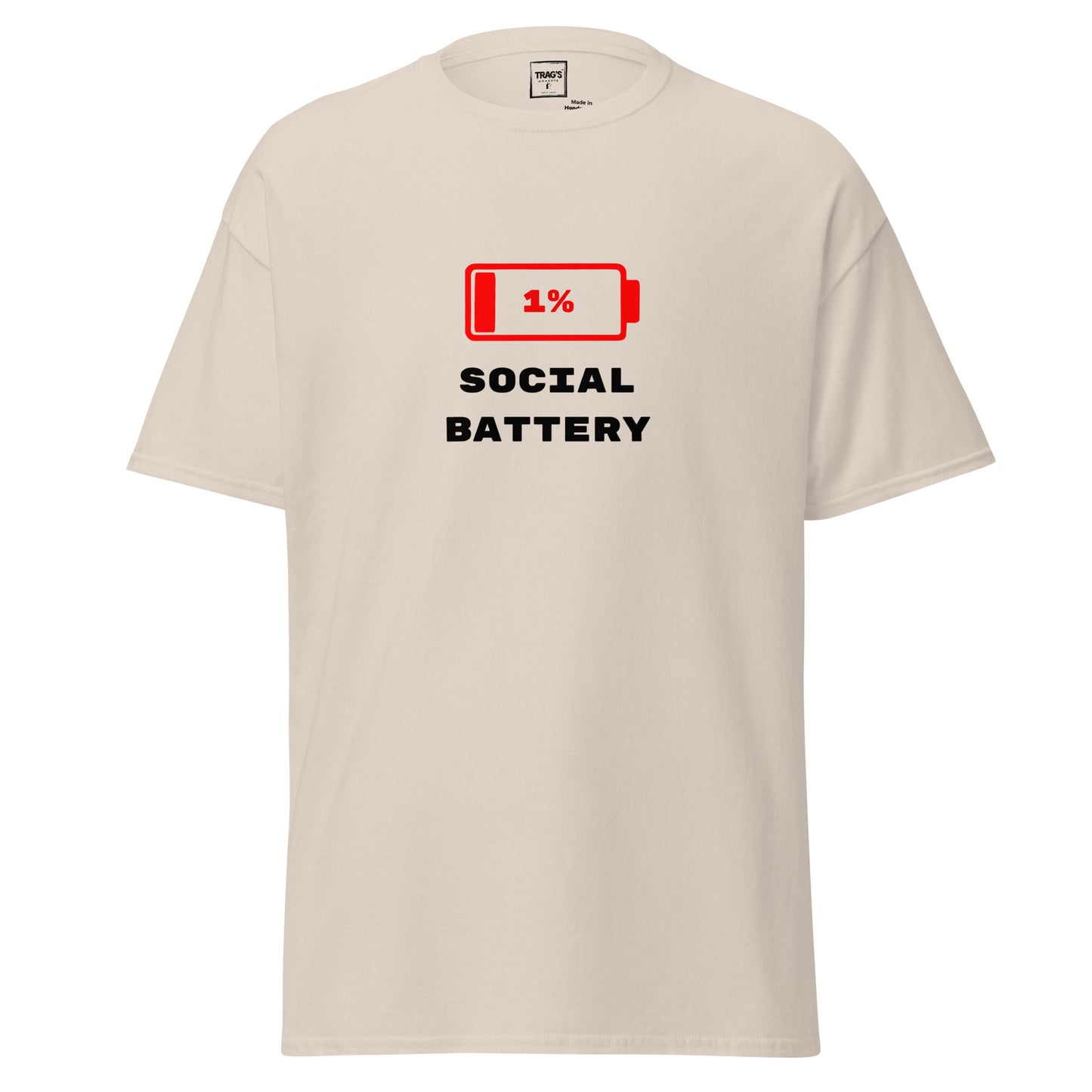 T-Shirt mit Spruch „1 % Social Battery“ – Classic Standard, rotes Batterie-Symbol