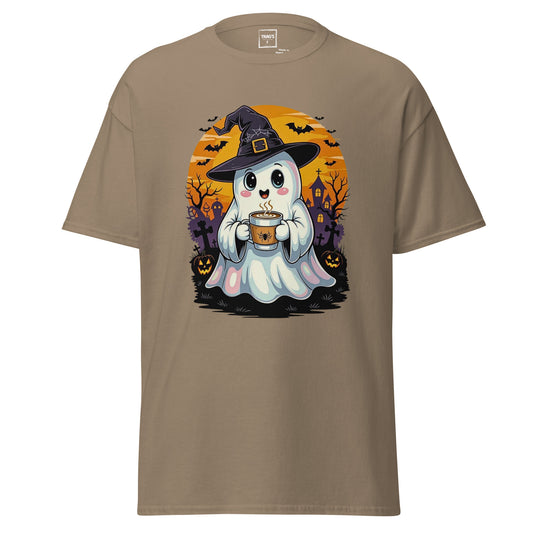 Halloween T-Shirt mit Motiv süßer Geist mit Hexenhut und Kakaotasse – Classic Standard